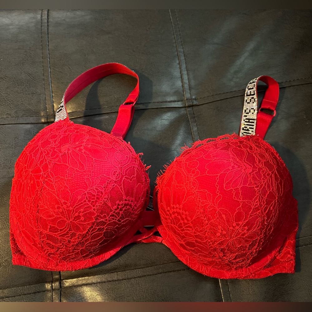 34D Push-up bra